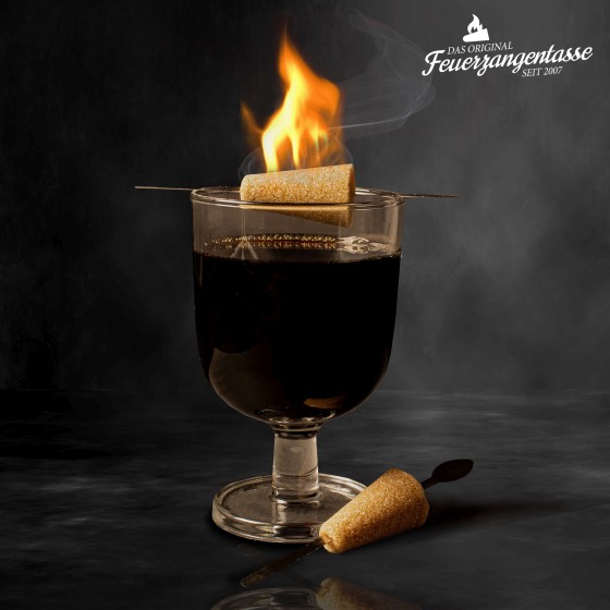 Feuerzangenbowle mit Zuckerhut